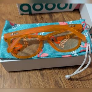 COPY - Goodr Circle Gs Freshly Baked Man Buns